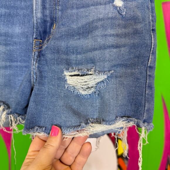 Levi's Blue Jean Shorts with Distressing. Size 25 High Rise. Excellent condition - Picture 2 of 9